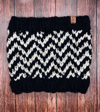 Load image into Gallery viewer, Find Your Way Cowl