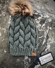 Load image into Gallery viewer, Braided Cable Beanie